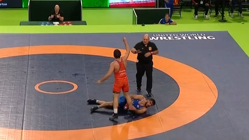 جام جهانی کشتی آزاد/ شکست امیرحسین فیروزپور در وزن 92 کیلوگرم (ایران 4-4 منتخب جهان)