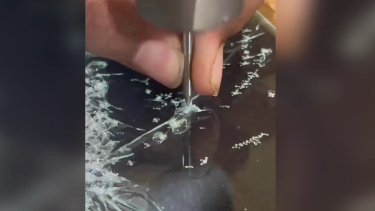 طراحی چهره بی نظیر از رونالدو روی شیشه