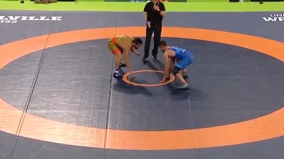 فینال جام جهانی کشتی آزاد/ شکست امیرمحمد یزدانی مقابل پانتالئو با ناداوری (ایران 1-3 آمریکا)