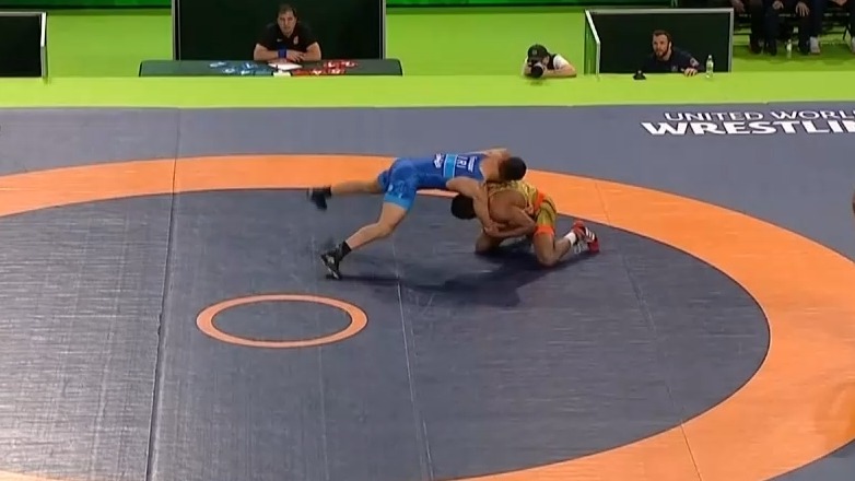 فینال جام جهانی کشتی آزاد/ شکست امیرحسین فیروزپور مقابل جکسون (ایران 3-5 آمریکا)