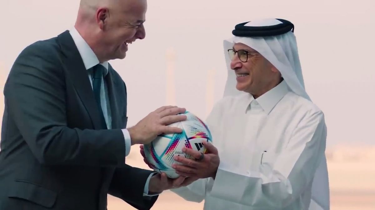 ارسال توپ جام جهانی به فضا