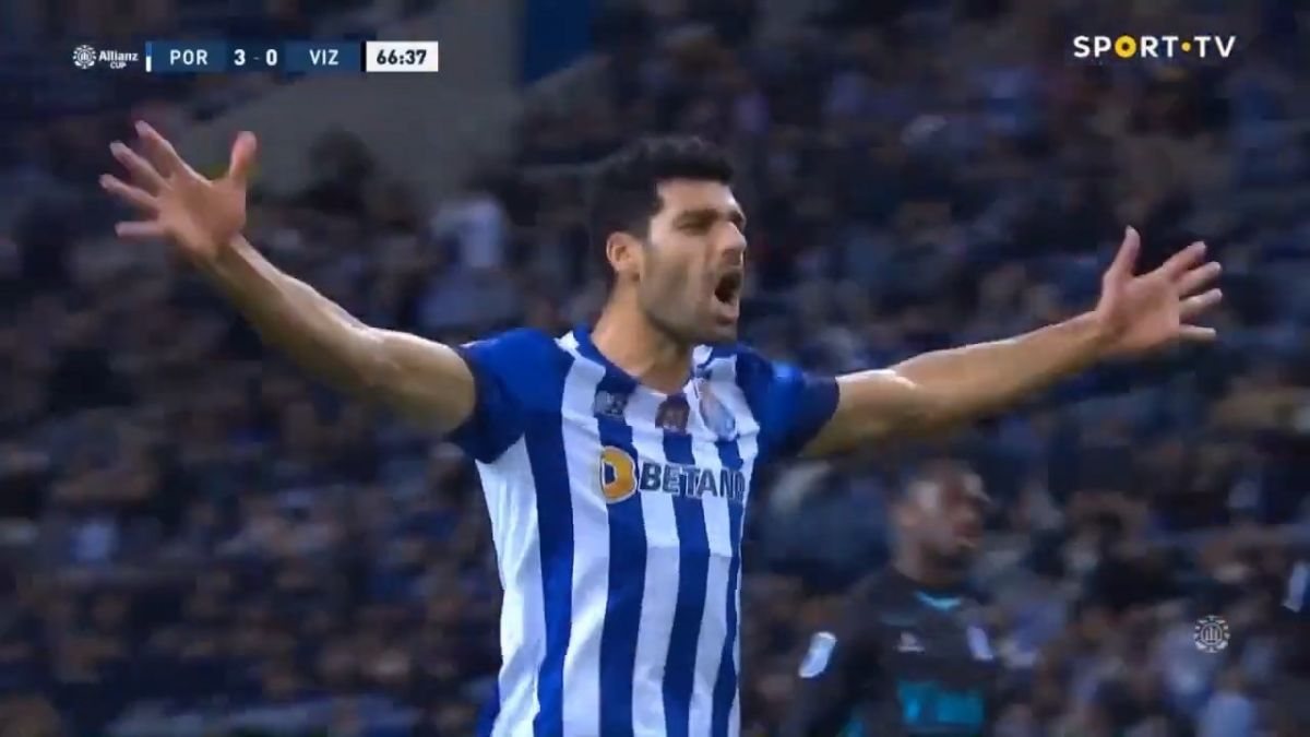 گل چهارم پورتو به ویزلا (مهدی طارمی - پنالتی)