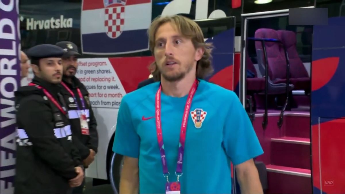 ورود بازیکنان کرواسی و مراکش به ورزشگاه خلیفه برای دیدار رده بندی