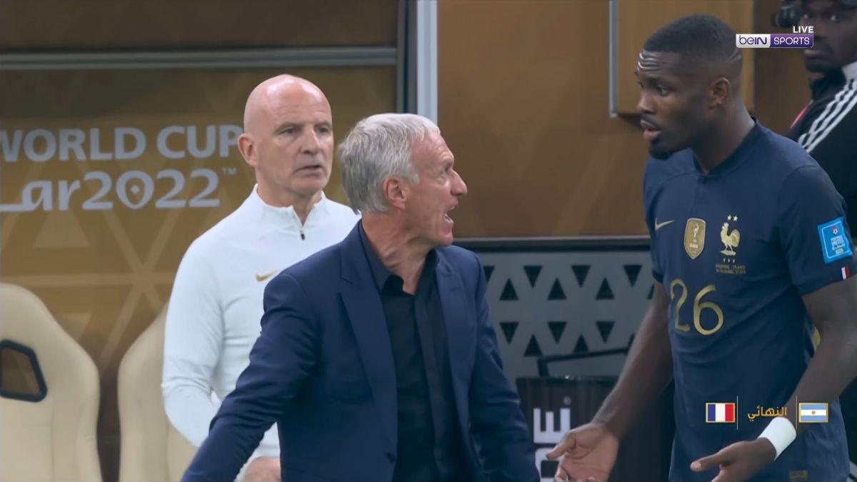 درگیری دشان با مارکوس تورام مربی و بازیکن فرانسه حین بازی مقابل آرژانیتن