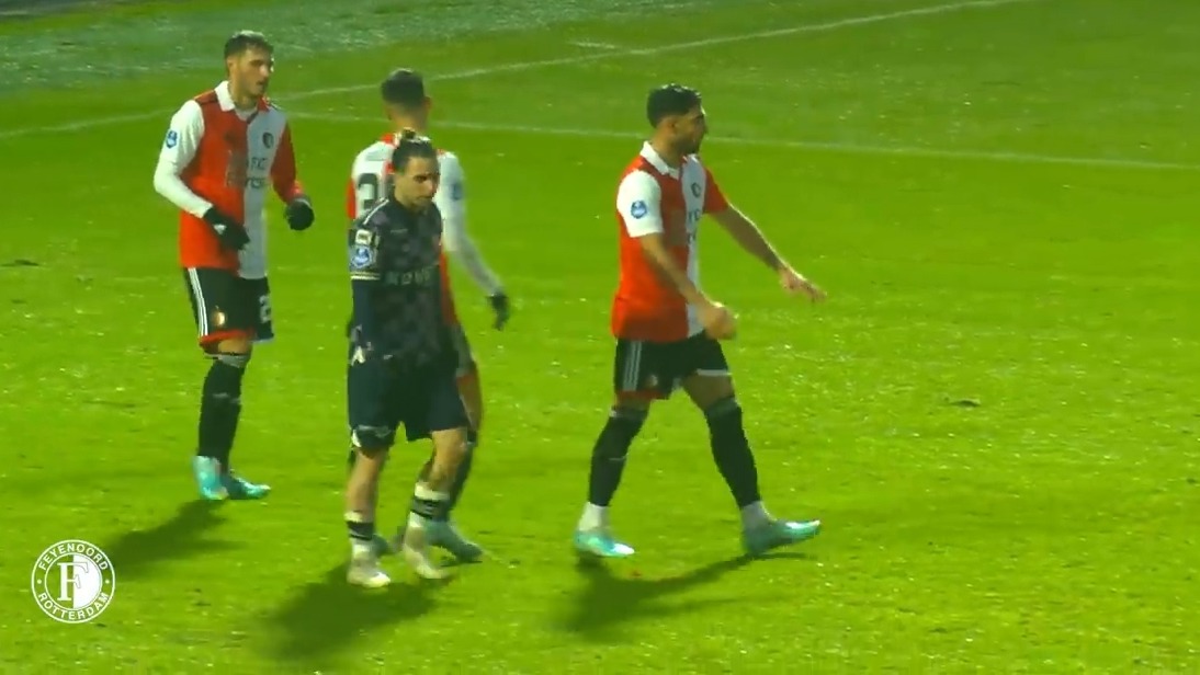 گل علیرضا جهانبخش برای فاینورد مقابل ایگلز در بازی دوستانه