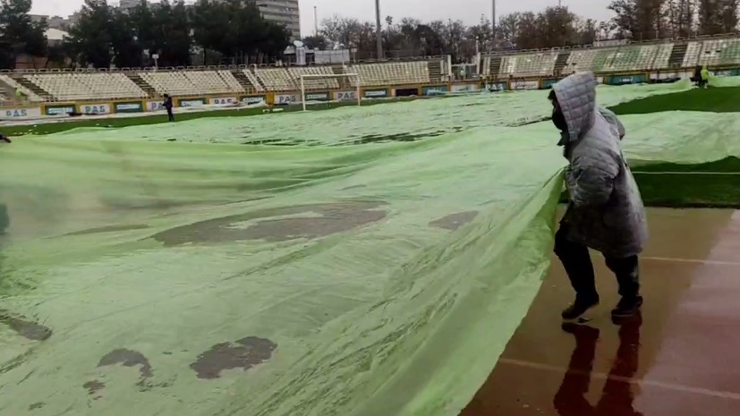 اختصاصی/ گزارش فوتبالی از شرایط زمین ورزشگاه پاس قبل از بازی هوادار و نساجی
