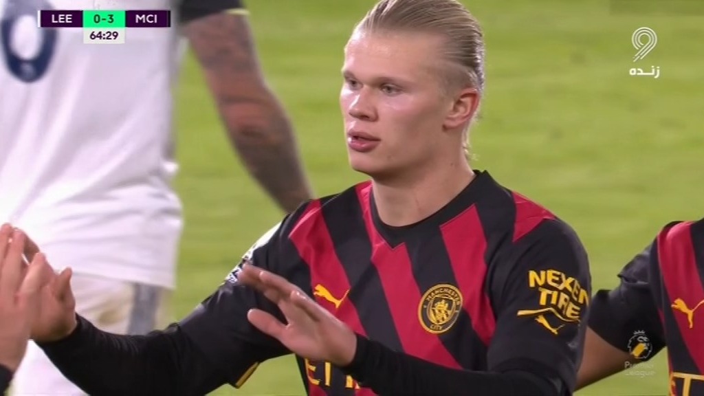 گل سوم منچسترسیتی به لیدزیونایتد (دبل هالند)