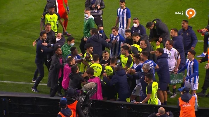درگیری های شدید در انتهای بازی پورتو و اسپورتینگ