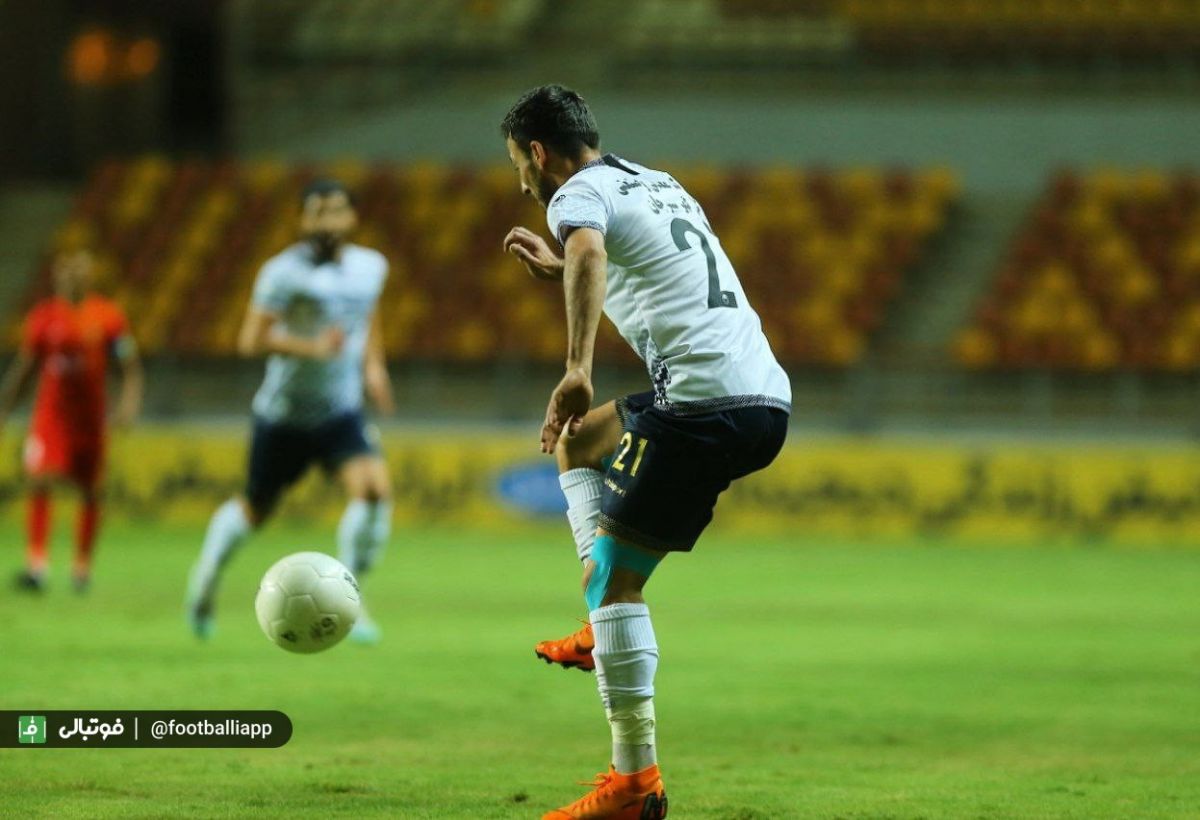 فولاد - گلکهر