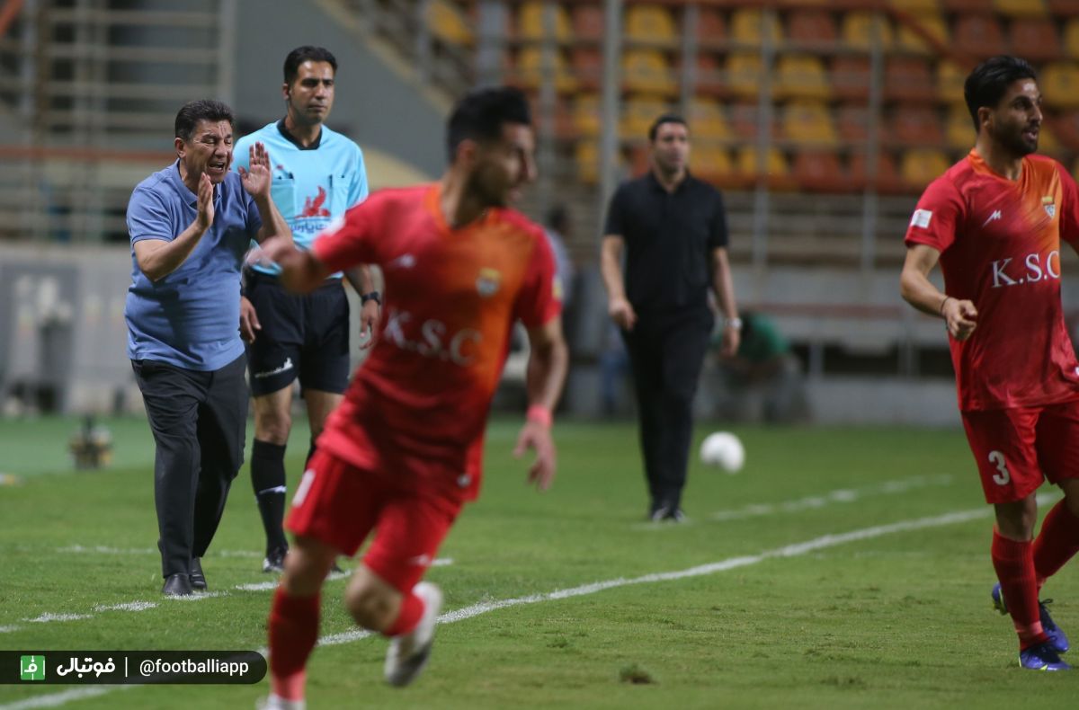 فولاد - گلکهر