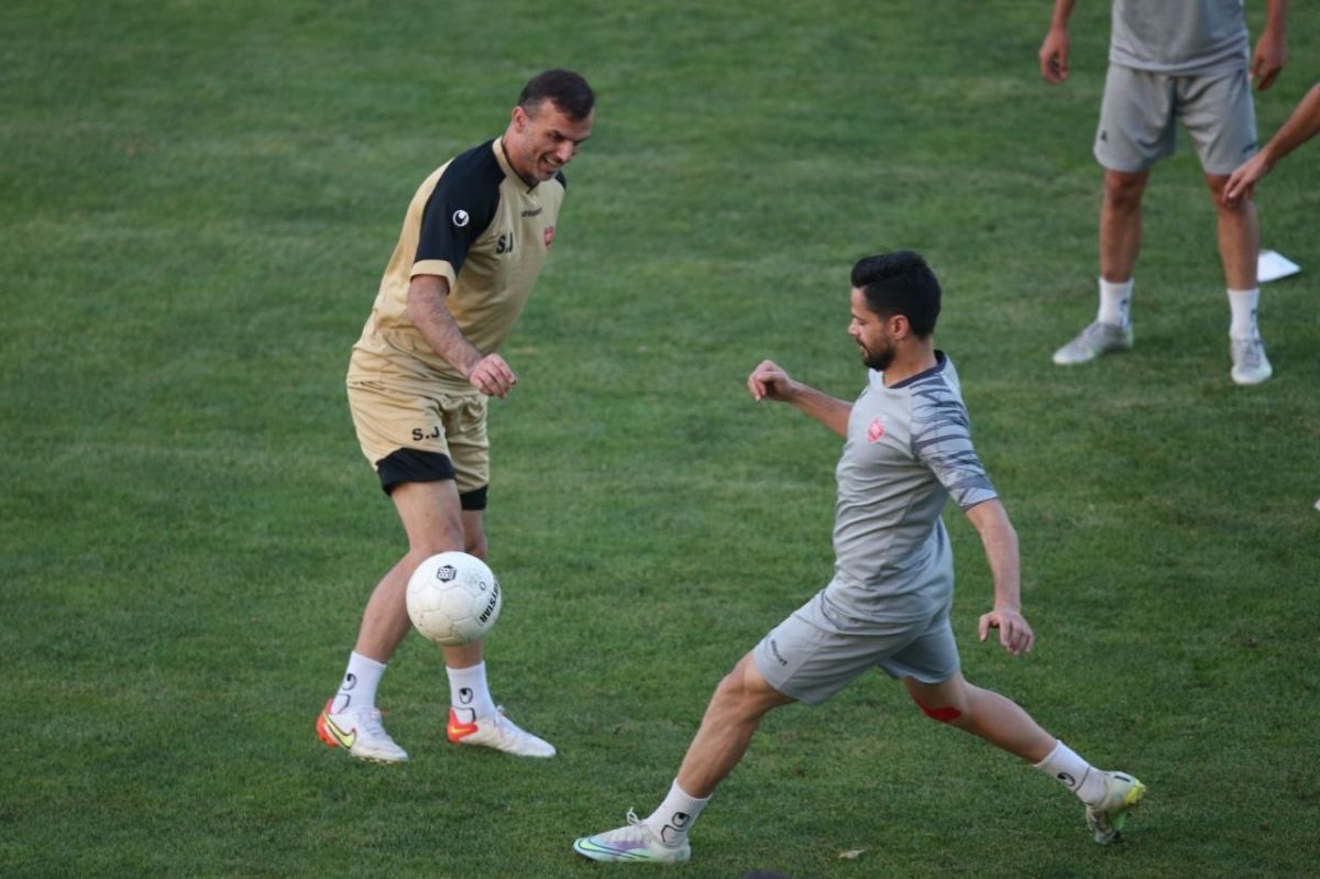 گزارش تمرین پرسپولیس/ بازگشت کامیابینیا به تمرینات و هیجان در فوتبال درونتیمی