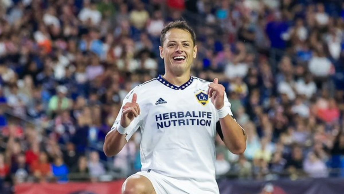 گل پشت پا و تماشایی چیچاریتو مقابل کلرادو