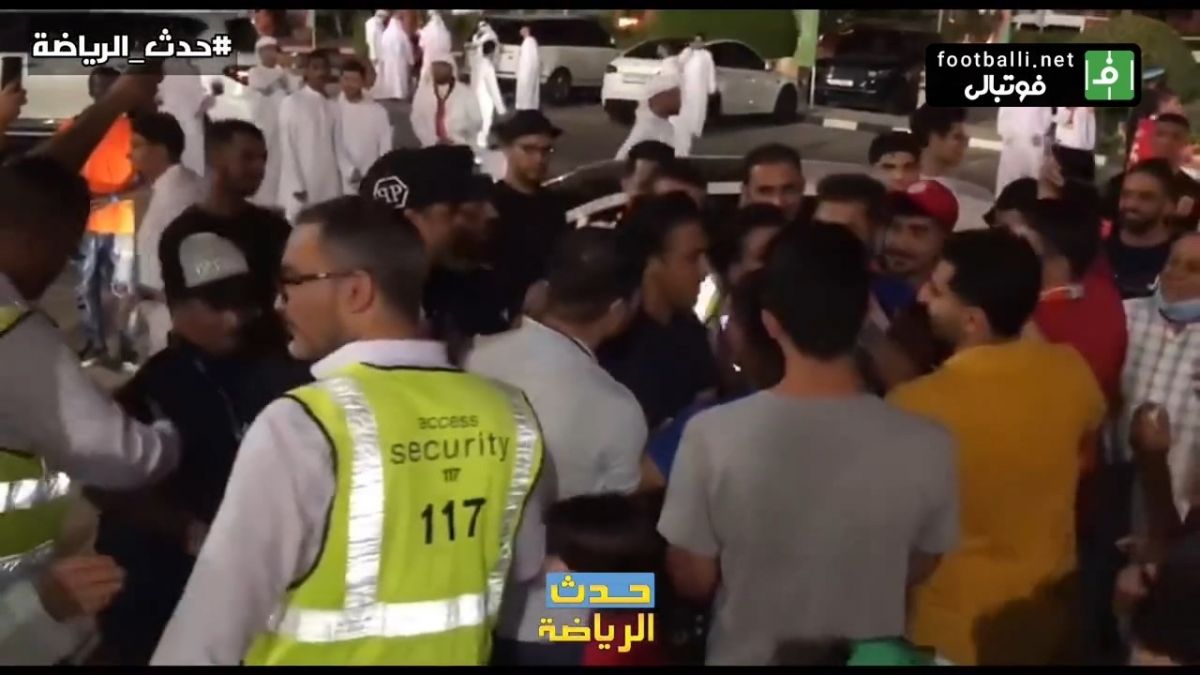 استقبال از فرهاد مجیدی در شهر دبی قبل از دیدار الاهلی و الاتحاد کلبا