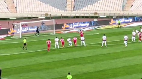 اختصاصی/ پنالتی یورگن لوکادیا به حامد لک از قاب دوربین فوتبالی