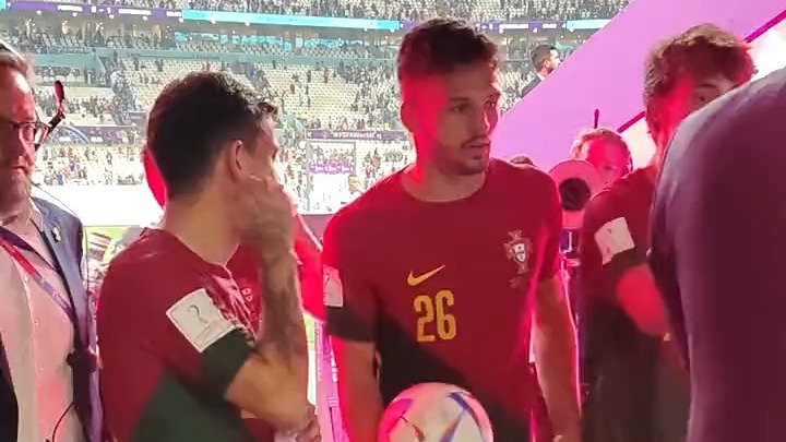 توپ بازی پرتغال و سوئیس یادگاری راموس پس از هت‌تریک در 1/8 نهایی جام جهانی