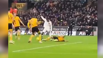 گل انفرادی و زیبای رشفورد به ولورهمپتون از زاویه متفاوت