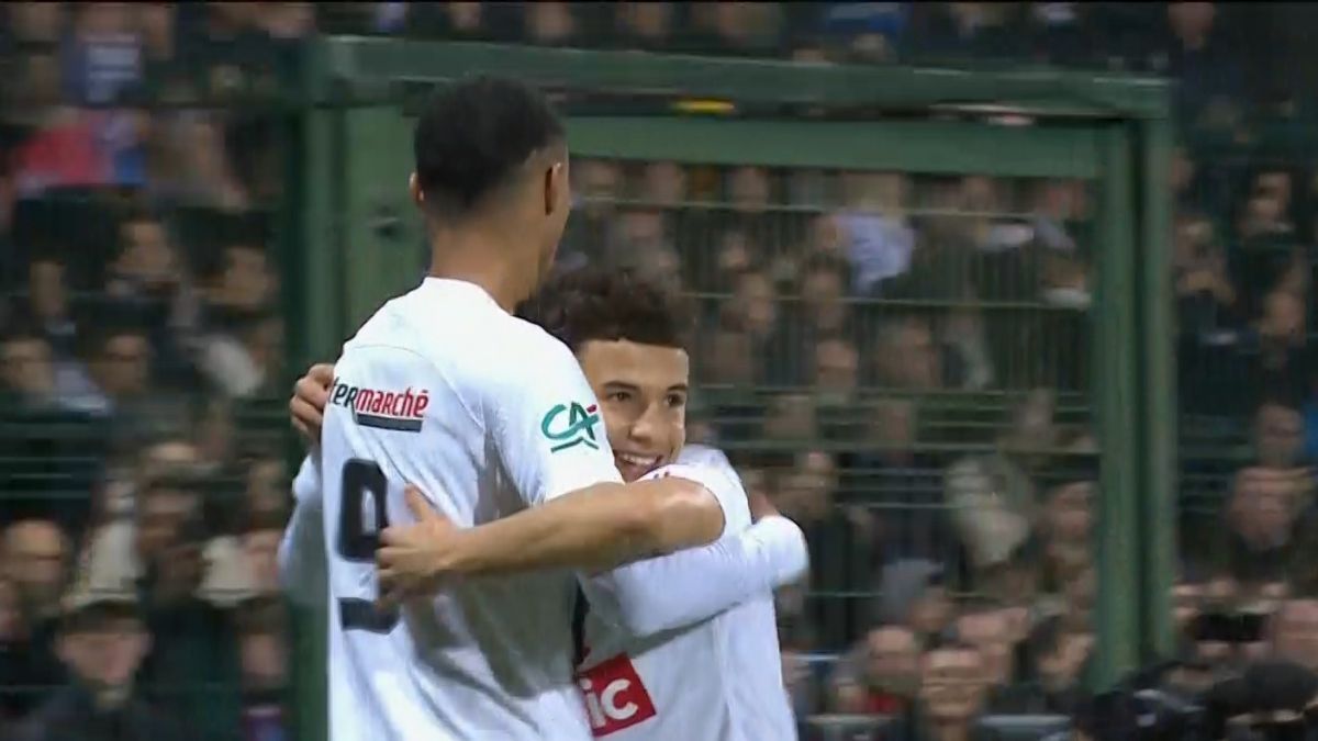 گل اول پاری سن ژرمن به شاتورو (هوگو اکیتیکه)