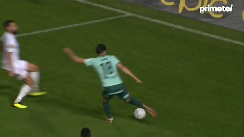 پاس گل کریم انصاری فرد در بازی تیم اومونیا و دوکسا