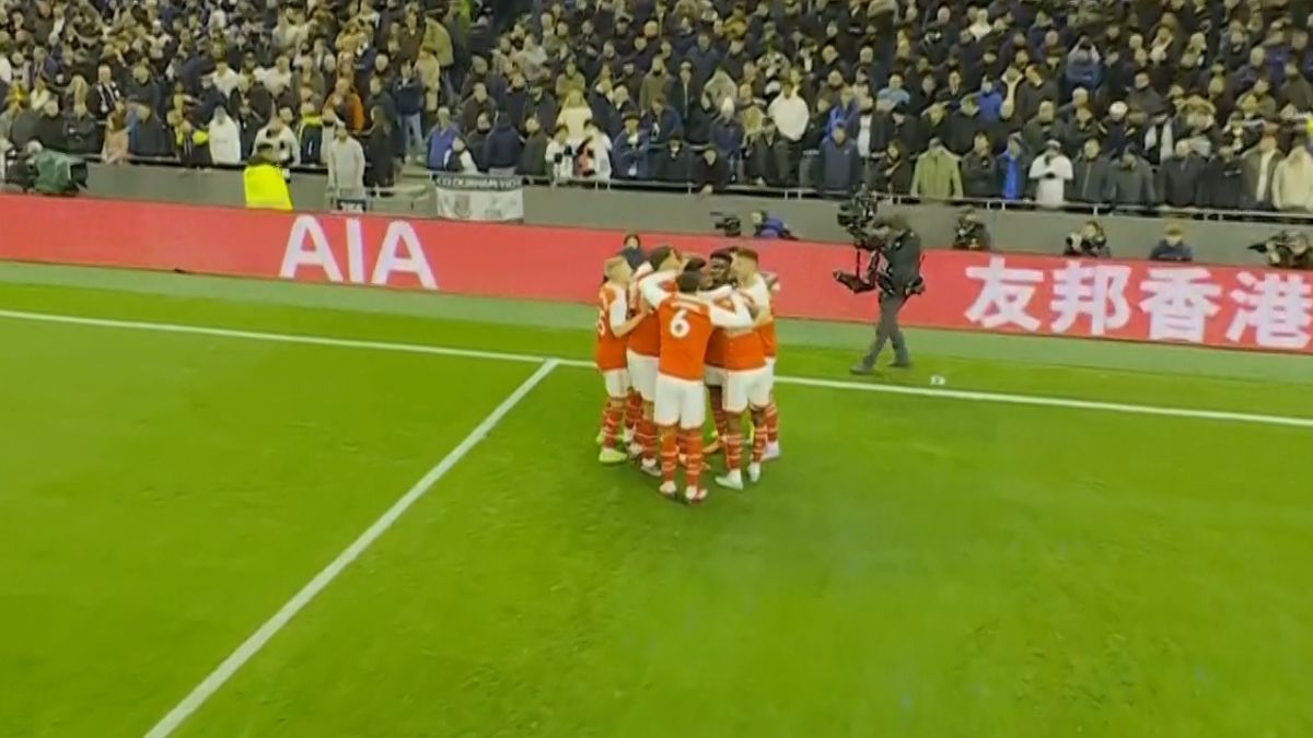 گل اول آرسنال به تاتنهام (گل به خودی عجیب هوگو لوریس)