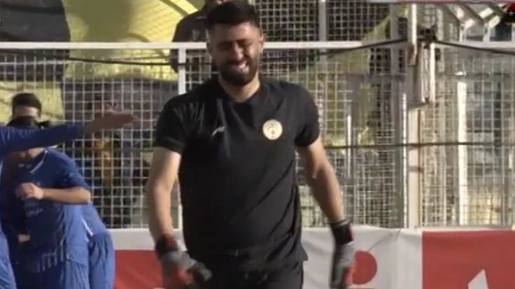 اشتباه عجیب دروازه بان فجر در دقیقه 94 که باعث گل استقلال خوزستان و از دست رفتن سه امتیاز شد!