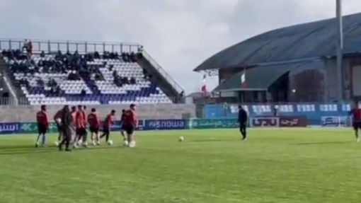اختصاصی/ گرم کردن تیم های ملوان و نساجی پیش از بازی دو تیم