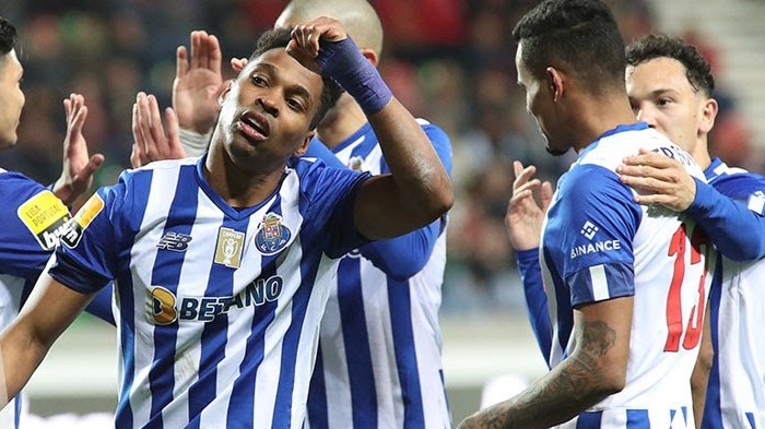 خلاصه بازی پورتو 2-0 ماریتیمو