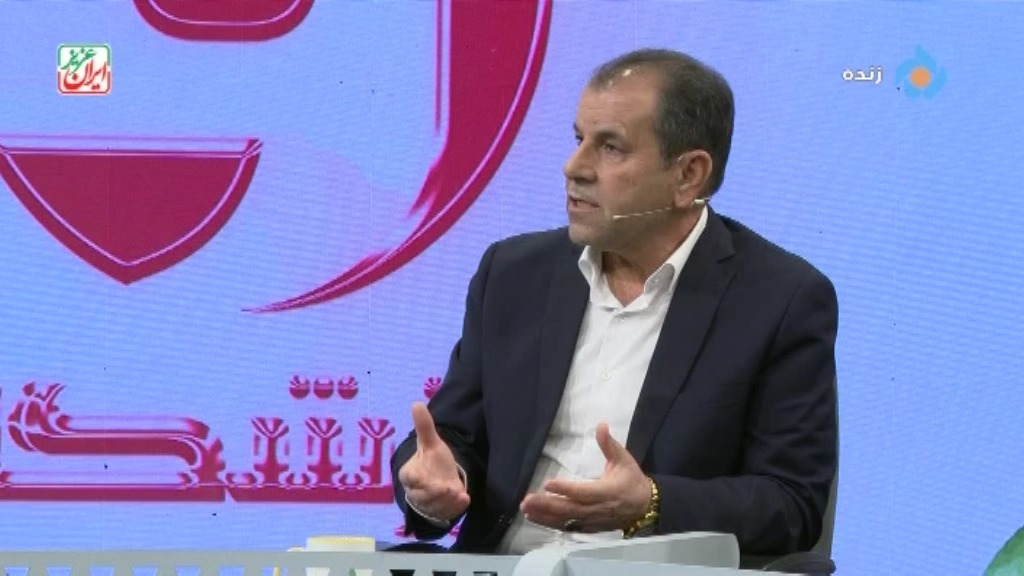 ورزشگاه/ صحبت های اصفهانیان درباره افزایش تعداد داوران و چینش آنها برای بازیهای لیگ برتر