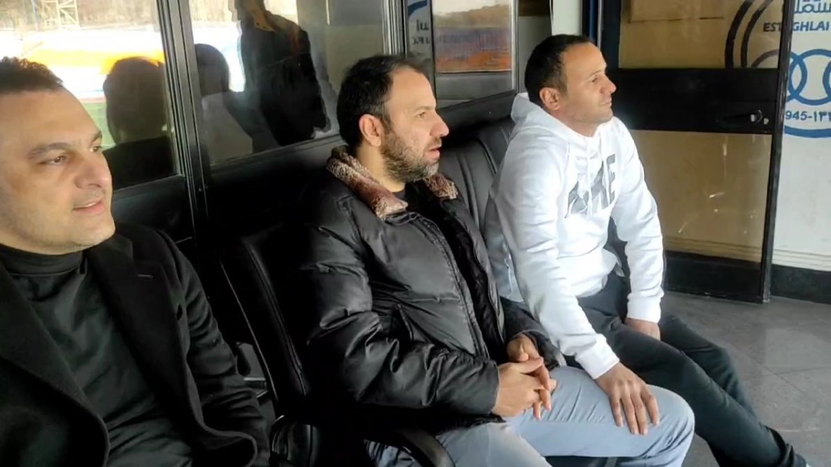 اختصاصی/ خوش و بش آرش برهانی با محسن خلیلی و محمد محمدی در ابدای دربی جوانان
