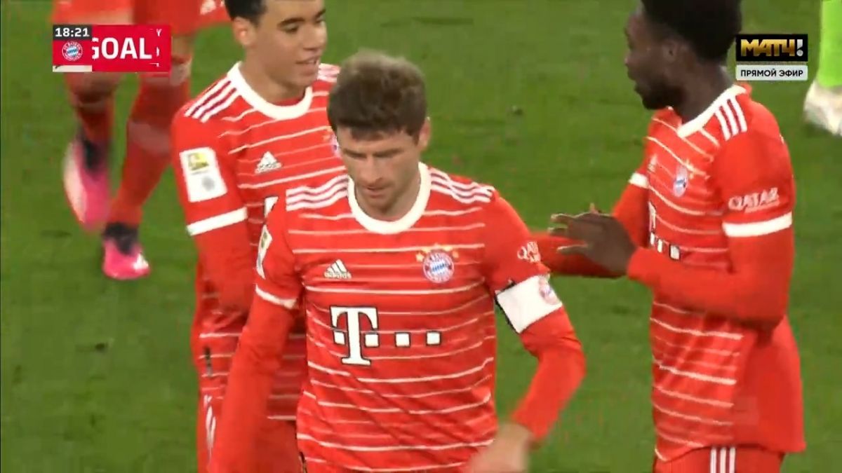 گل سوم بایرن مونیخ به وولفسبورگ (توماس مولر)