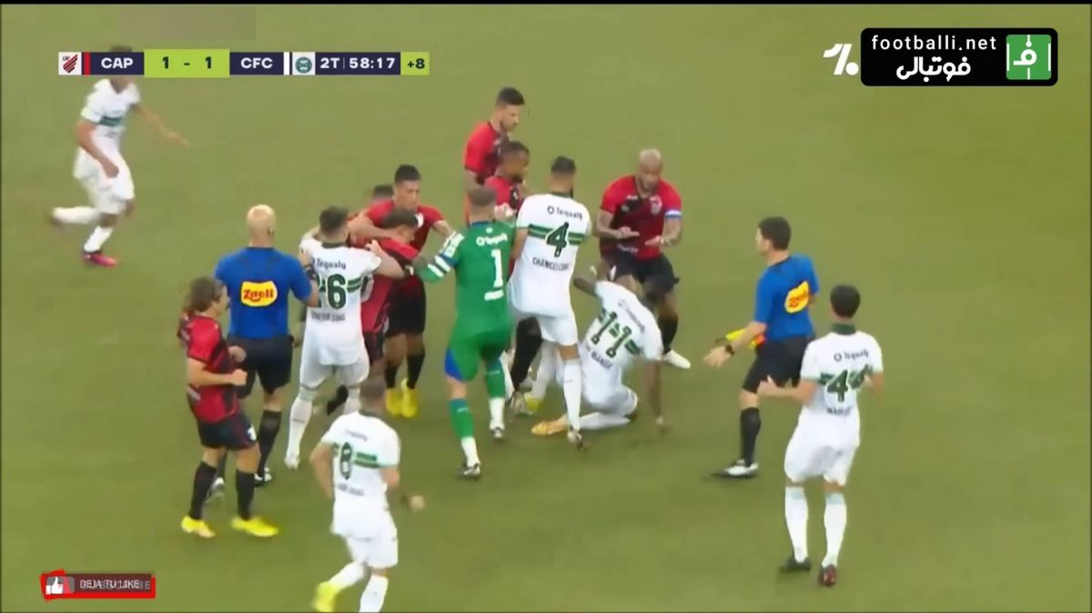 8 اخراجی حاصل زد و خورد شدید در لیگ برزیل!