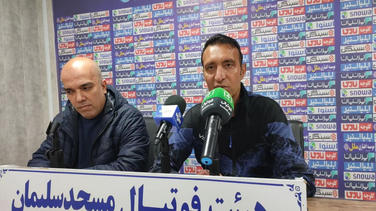 اختصاصی/ نشست خبری رضا عنایتی قبل از دیدار مقابل صنعت نفت آبادان