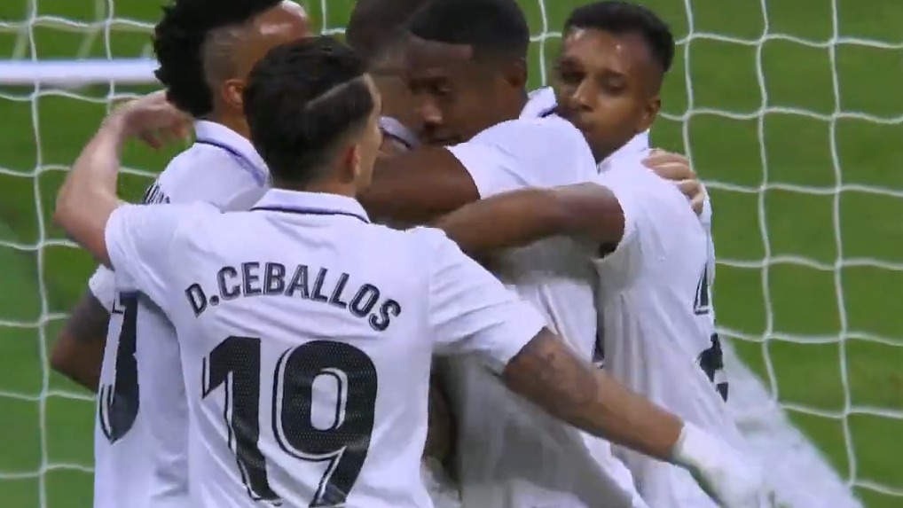 گل دوم رئال مادرید به الچه (بنزما)