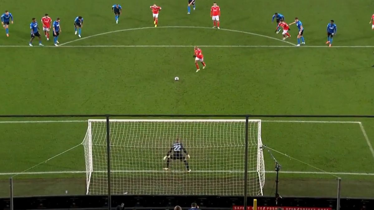 گل اول بنفیکا به کلوب بروژ (ماریو)