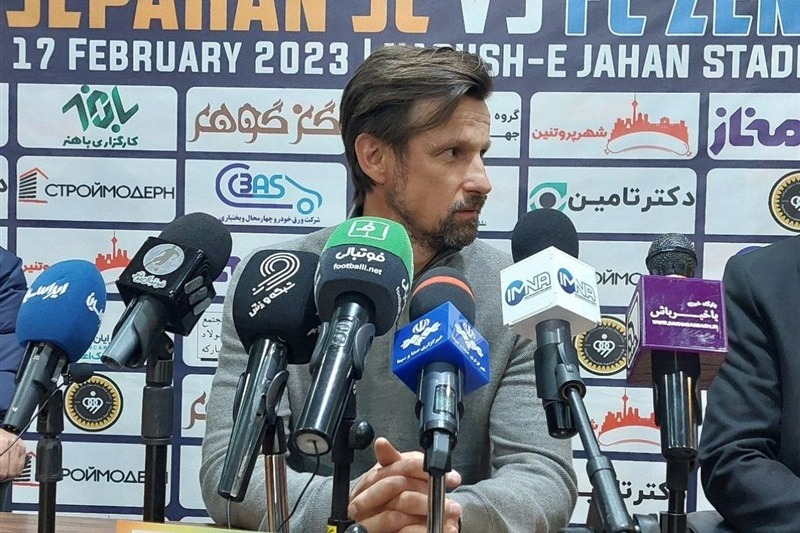 سرمربی زنیت: سپاهان و پرسپولیس را میشود با تیمهای اروپایی مقایسه کرد/ بازیکنانم در نیمه دوم خودشان را پیدا کردند