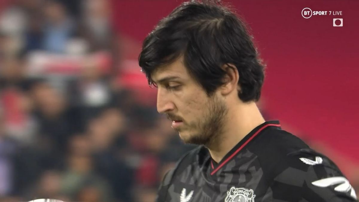 اولین ضربه پنالتی لورکوزن مقابل موناکو توسط سردار آزمون تبدیل به گل شد