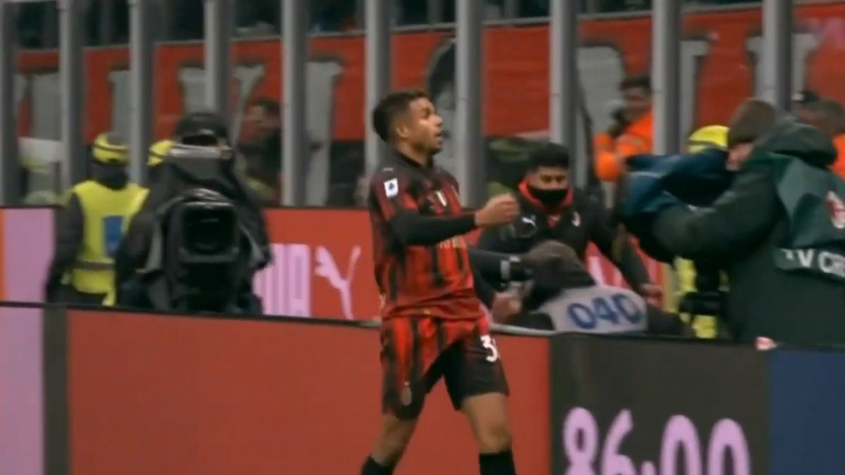 گل دوم میلان به آتالانتا (مسیاس)