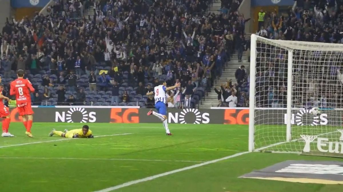 گل مهدی طارمی به ژیل ویسنته از زاویه پشت دروازه