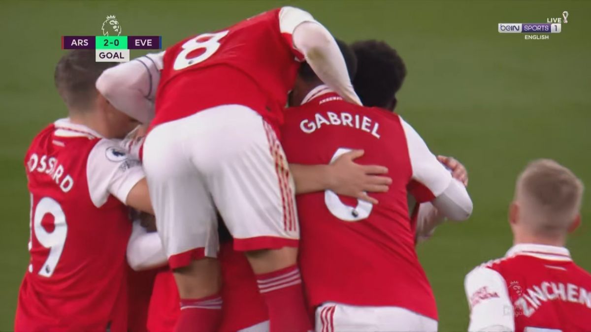 گل دوم آرسنال به اورتون (مارتینلی با اشتباه مدافع اورتون)