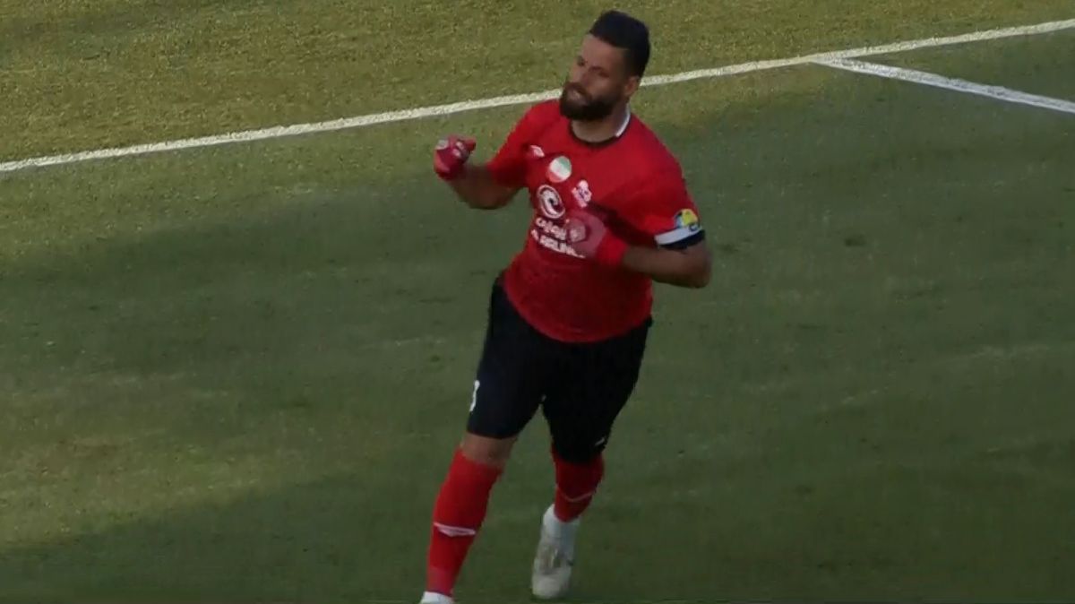 گل اول تراکتور به پرسپولیس (عباس زاده)