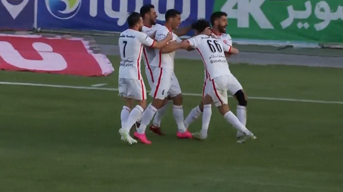 گل سوم پرسپولیس به تراکتور (هنانوف دقیقه 95)