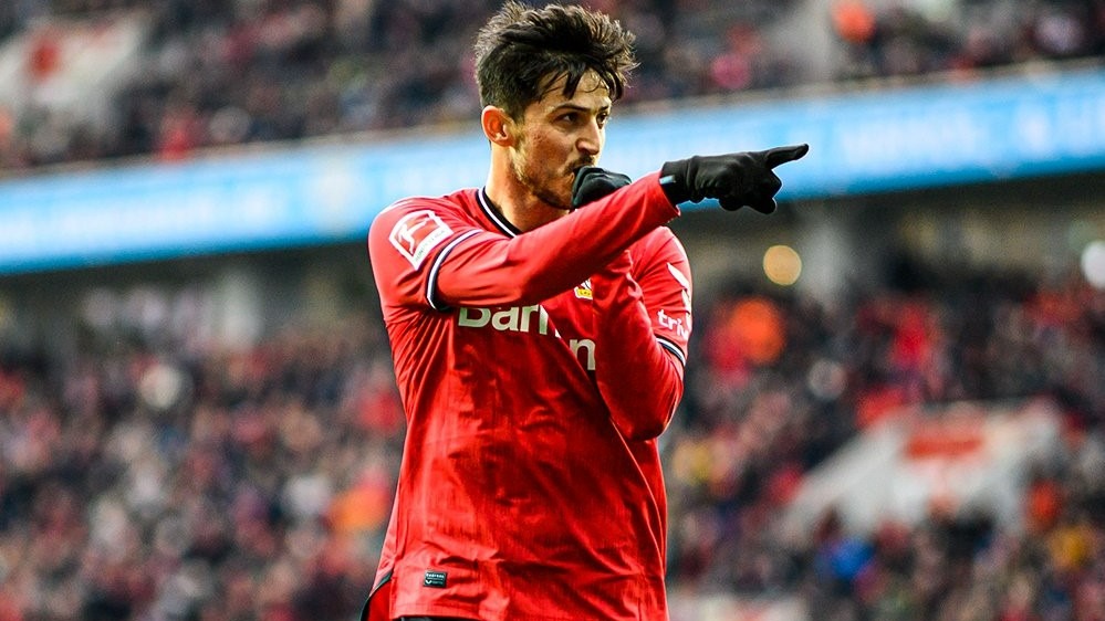 عملکرد سردار آزمون در دیدار بایرلورکوزن 4-1 هرتابرلین