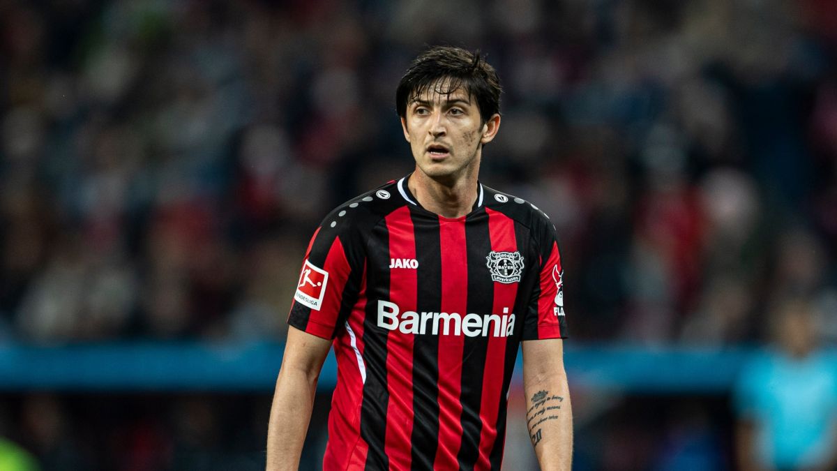 عملکرد سردار آزمون در بازی بایر لورکوزن 2-0 فرانس واروش