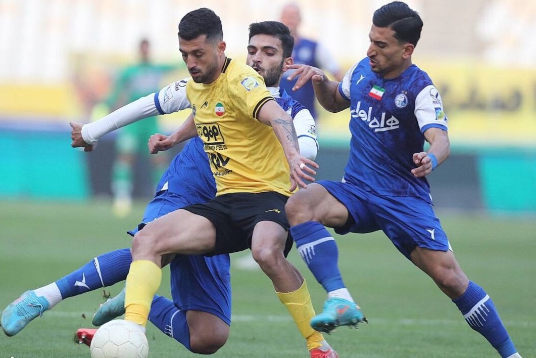 ستاره سپاهان بازی با پرسپولیس را از دست داد