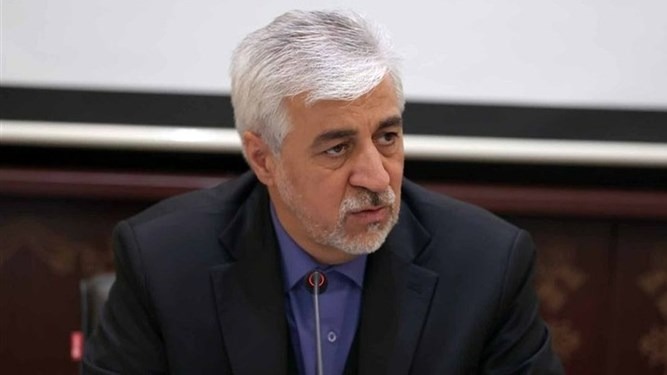 عکس؛ بازگشت وزیر ورزش به کار پس از حادثه بالگرد