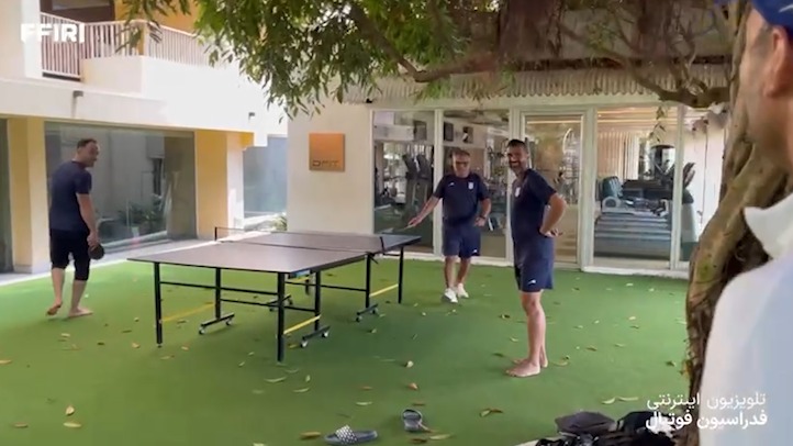 حال و هوای کادرفنی تیم ملی فوتبال ساحلی بعد از تمرین امروز (24 اسفند)