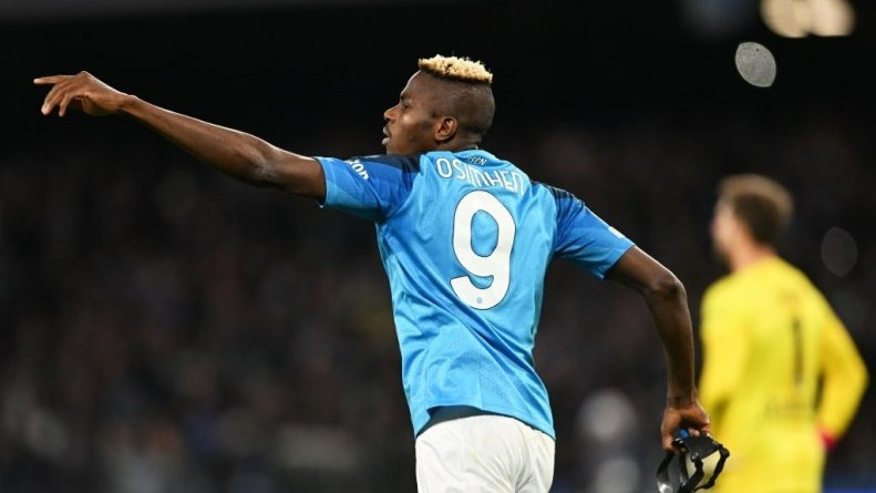 خلاصه بازی ناپولی 3-0 اینتراخت فرانکفورت