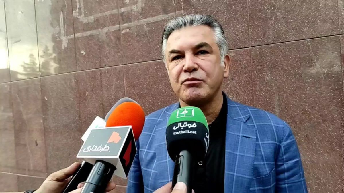 اختصاصی/ صحبت‌های حمید استیلی در حاشیه مراسم ختم زنده‌یاد رویین‌دل
