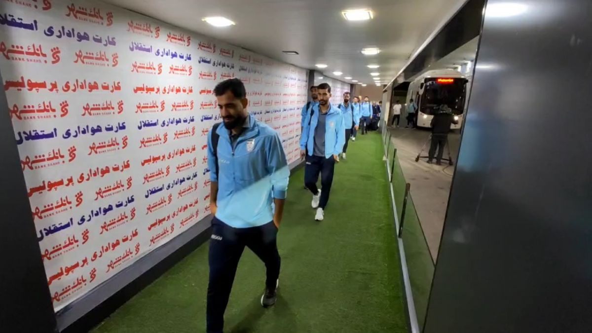 اختصاصی/ ورود کاروان تیم ملی ایران و کنیا به ورزشگاه آزادی