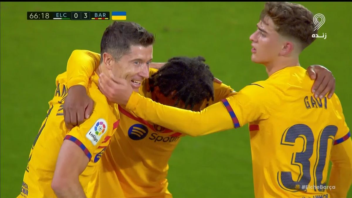 گل سوم بارسلونا به الچه (دبل لواندوفسکی)