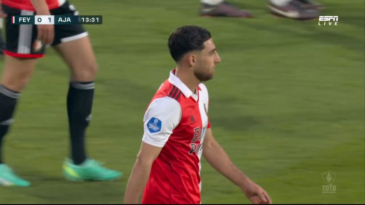 گل اول آژاکس به فاینورد (اشتباه جهانبخش و پاس گل به حریف)